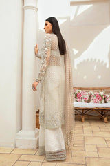 Mariam Hussain white skin dupatta